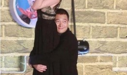 爆料明星被揩油视频大全,明星被揩油视频大全揭露惊人内幕