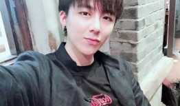 吃瓜爆料抖音网红小哥哥,吃瓜爆料背后的故事与真相”